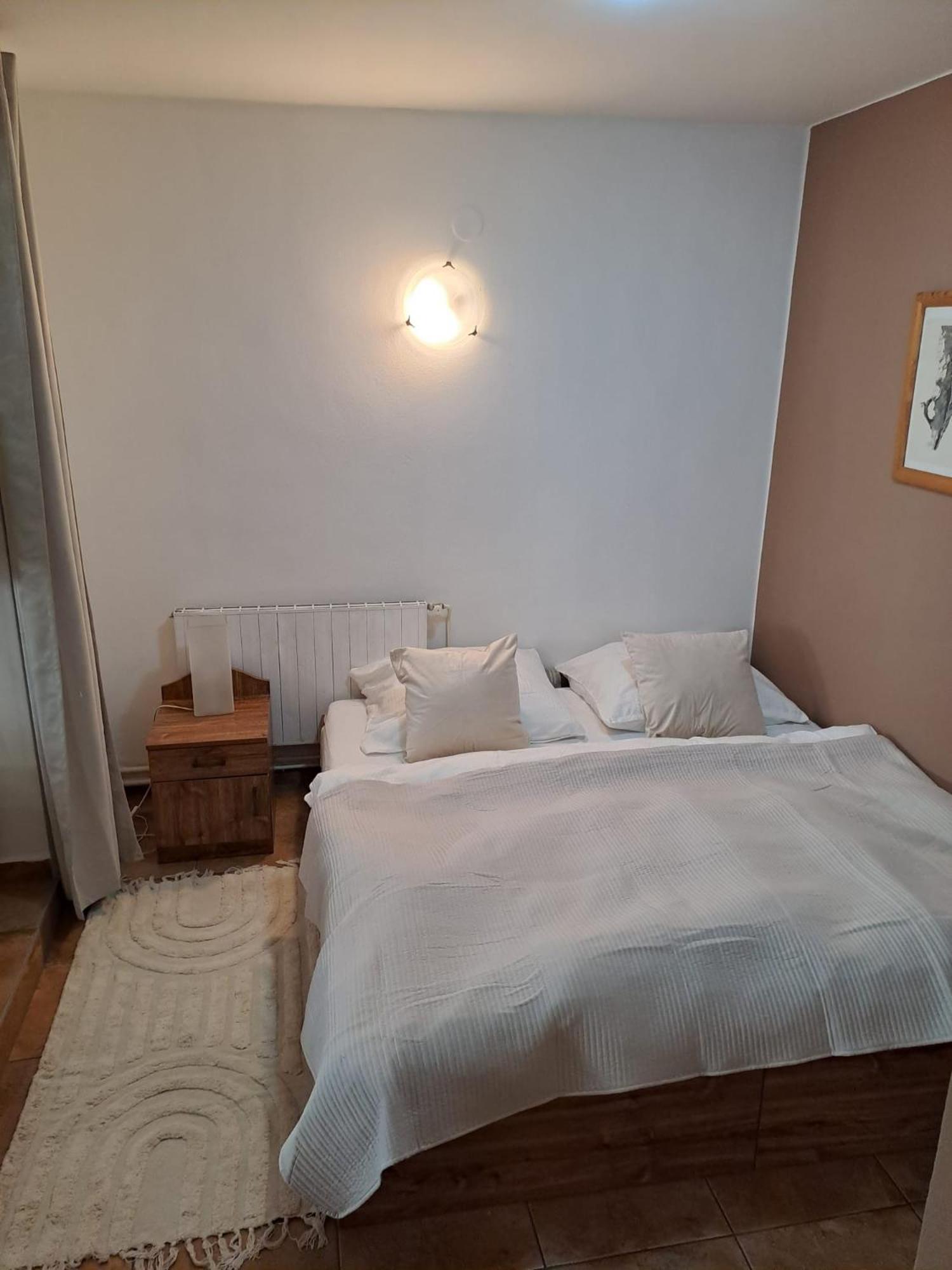 Apartman Romana Postorna Bagian luar foto